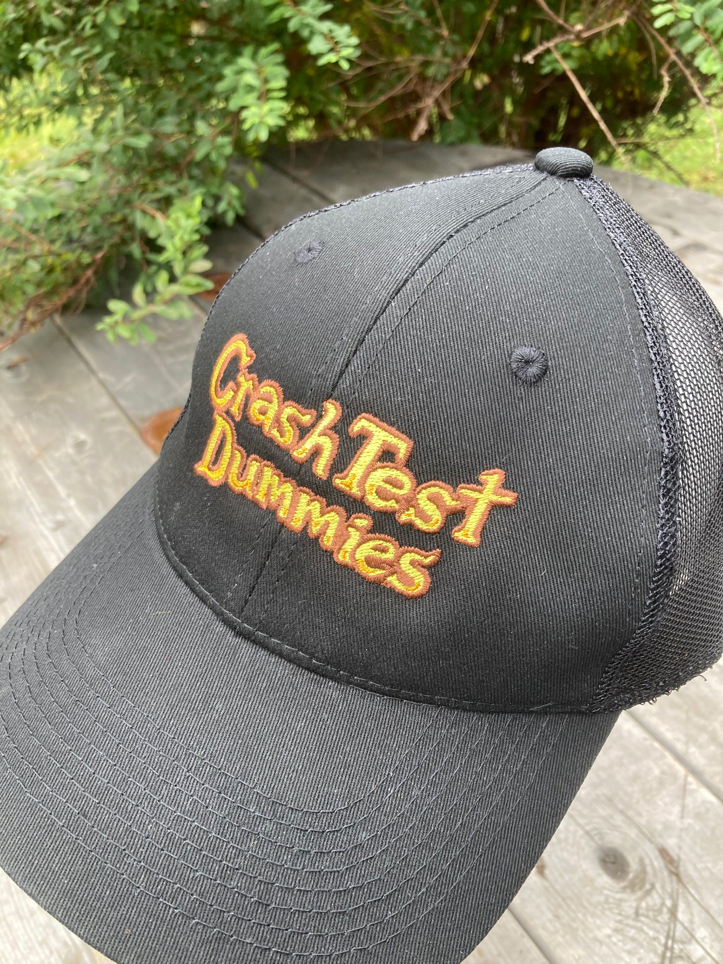 Embroidered Retro Trucker Hat Mesh Back (Black)